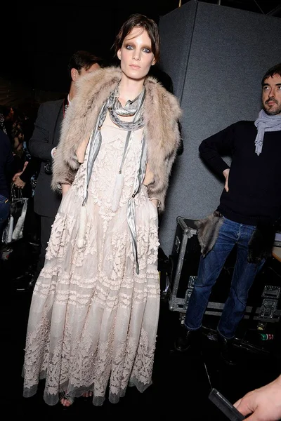 Look 30